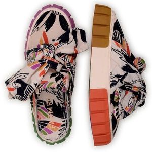 Farm Rio Mule Sneaker with Bow - Bird Print - Size 7.5